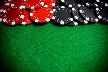iOS Safari web app displaying live-dealer blackjack table with multiple camera angles
